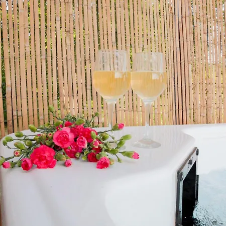 Maryja Z Prywatnym Duzym Jacuzzi I Sauna Przystan Pod Niebem *