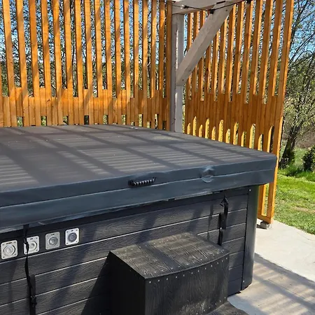 Maryja Z Prywatnym Duzym Jacuzzi I Sauna Przystan Pod Niebem 아파트 *